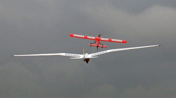oct20aerotow11